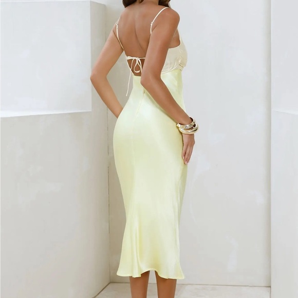 NWT Hello Molly Sur Belle Spellbinding Satin Midi Dress - Picture 4 of 9